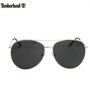 Classic Black Aviator Sunglasses